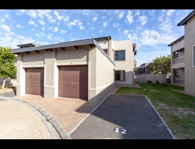 2 BEDROOM APARTMENT SOLD IN BURGUNDY ESTATE
